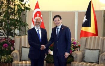 Primeiru Ministru Timor-Leste Xanana Gusmao hasoru Primeiru Ministru Lawrence Wong iha loron 14 fulan Jullu.FOTO: LIANHE ZAOBAO