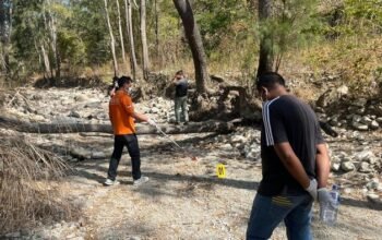 Sidadaun Indonézia na’in-20 hosi NTT hetan tiru, ida  Mate, bainhira kasa Iha Timor Leste