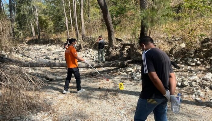 Sidadaun Indonézia na’in-20 hosi NTT hetan tiru, ida  Mate, bainhira kasa Iha Timor Leste