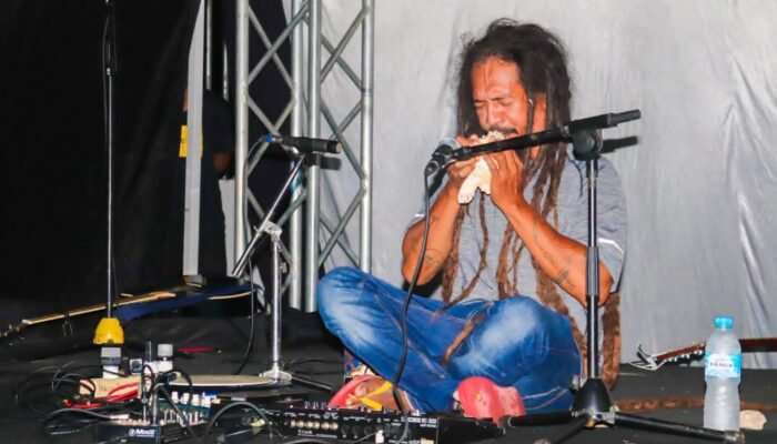 Aprezentasaun obra artista Etson Caminha, Juventino Madeira no Dona Veronica Maia