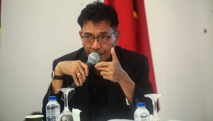 Expedito nia viajen: dékada-4 serbisu ba Timor-Leste nia luta